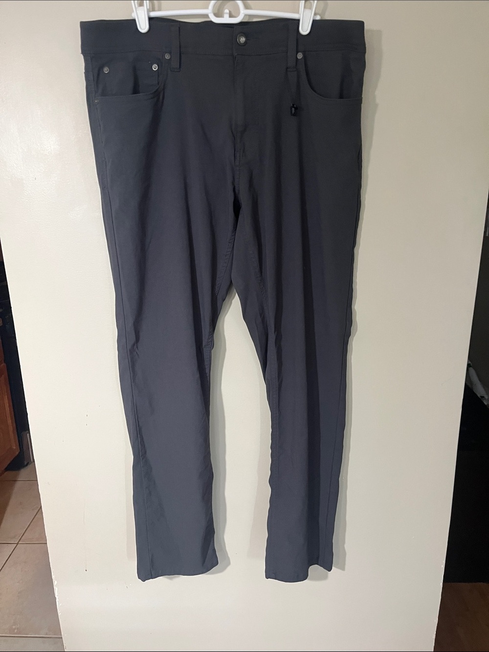 Men's Slim Stretch Chinos in Charcoal